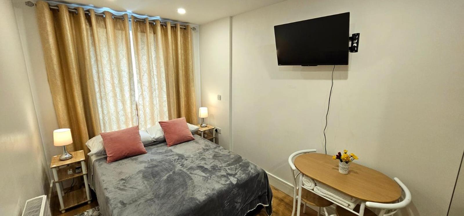 Claire Double Room Лондон Экстерьер фото