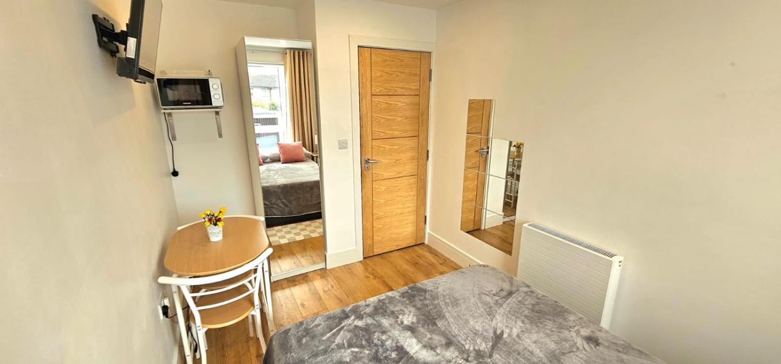 Claire Double Room Лондон Экстерьер фото